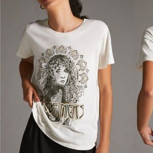 STEVIE KNICKS White Graphic Tee with Black and Gold Design